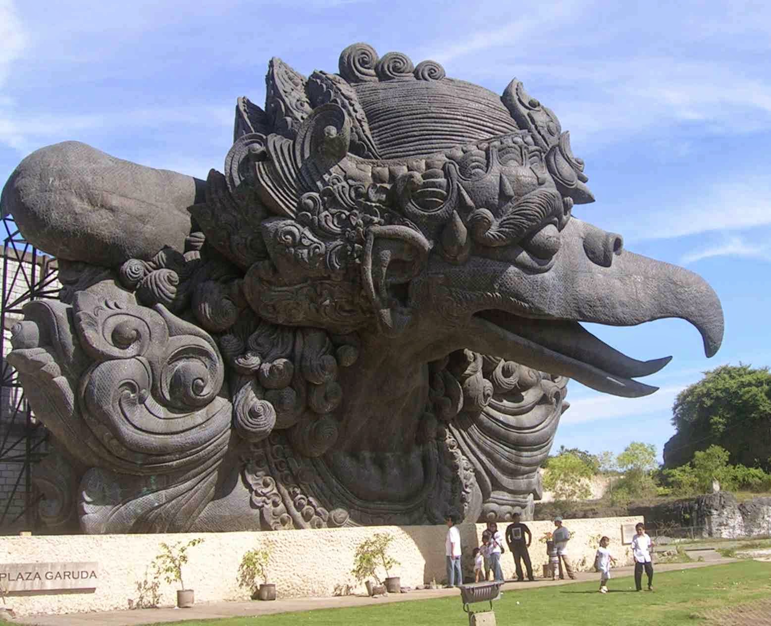 Kemegahan Garuda Wisnu Kencana Culture Park Wisata House